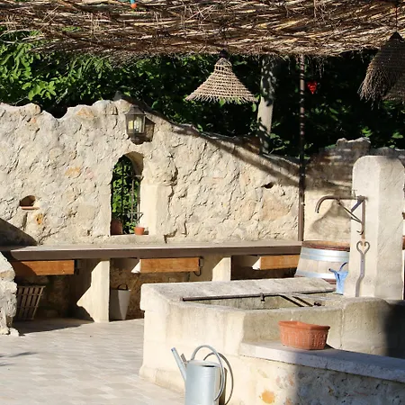 La Bastide Des Cypres