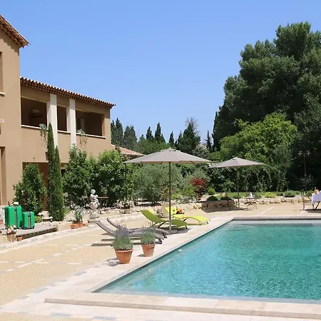 La Bastide Des Cypres *
