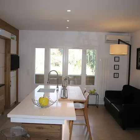 Country house La Bastide Des Cypres